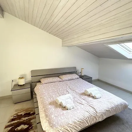Апартаменты Bellavista Apt-garden & Lakeview *