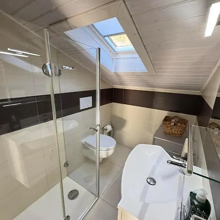 Bellavista Apt-garden & Lakeview