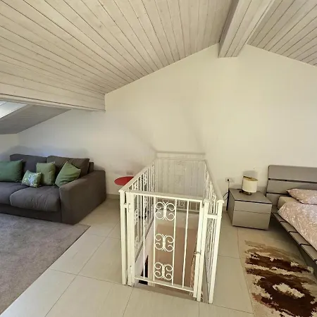 Bellavista Apt-garden & Lakeview Apartamento